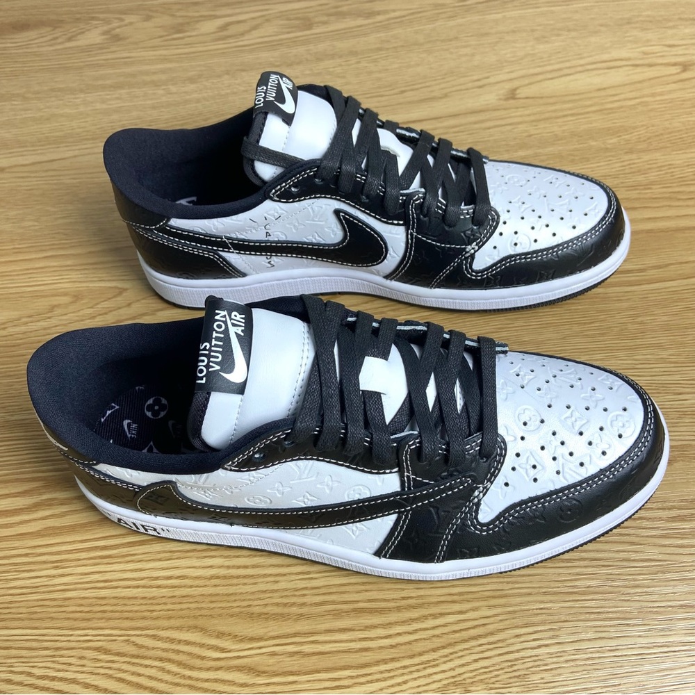 Jordan 1 Retro Low OG SP -Men’s Fashion Black/ White Sneakers -Streetwear - Picture 2 of 10